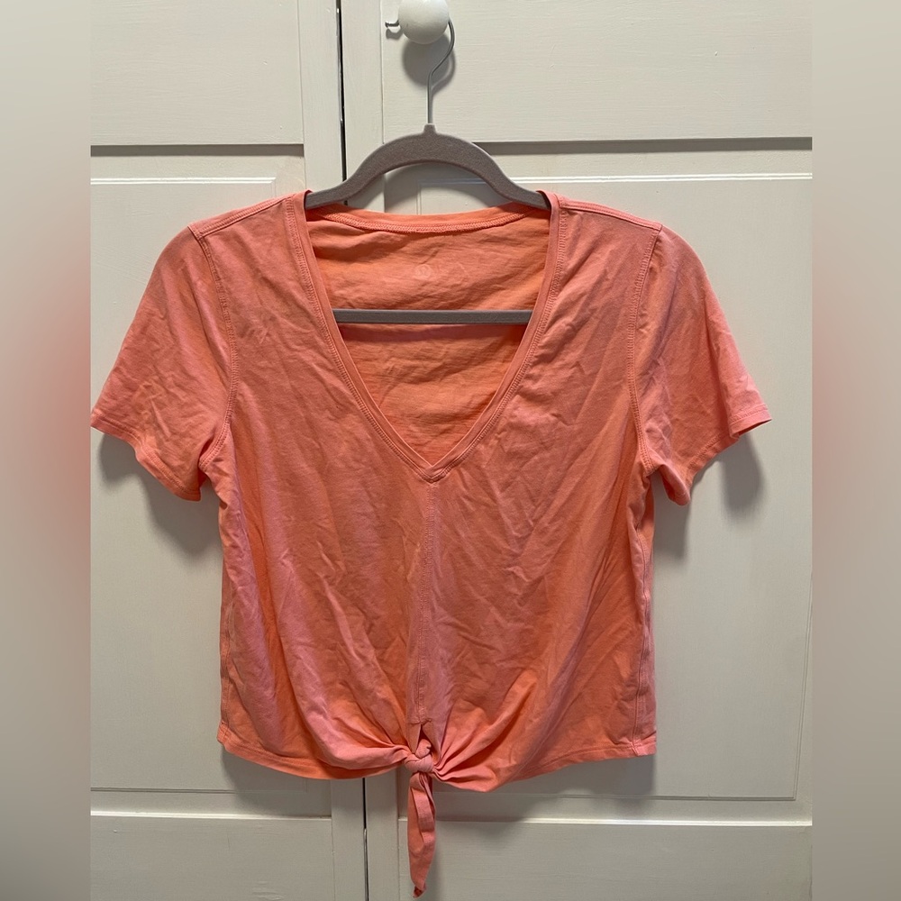 Lululemon Knot Gonna Fly Tee